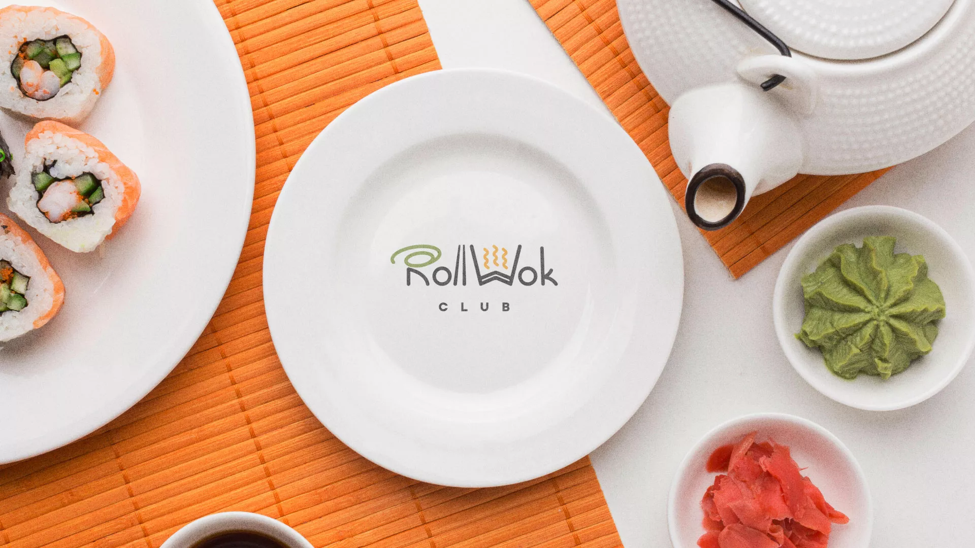 Разработка логотипа и фирменного стиля суши-бара «Roll Wok Club» в Железноводске